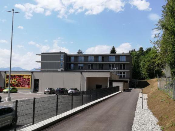 Stunning Woerthersee Holiday Home Sekull Екстериор снимка